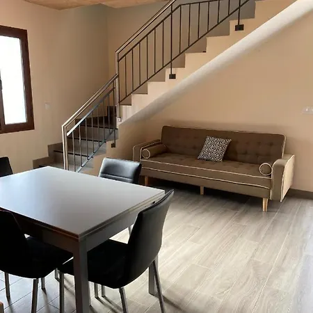 Casa Caminho Da *